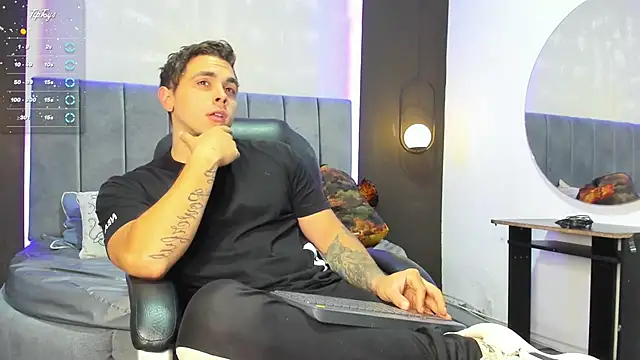 Snapshot of Liam_walk_ chatting on September 2025 09:03:01 PM Liam walk online show from September 2025 09:03:01 PM