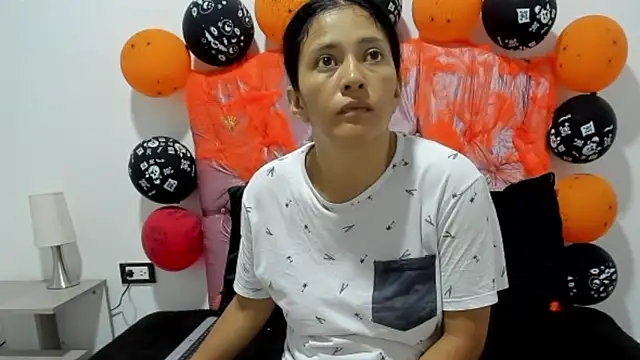 ivy moon05 online show from November 2025 04:28:02 PM