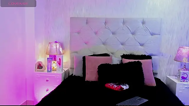 Pamelamiler   online show from February 2026 12:26:01 PM