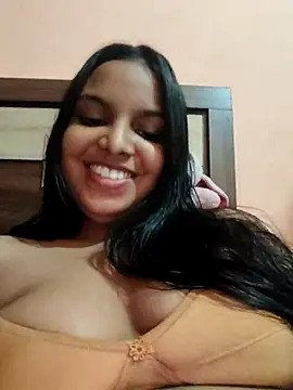 Snapshot of Maahhii_2 chatting on July 2026 08:23:02 PM Maahhii 2 online show from July 2026 08:23:02 PM