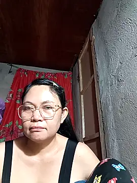 Everleigh mom online show from October 2025 10:32:02 PM