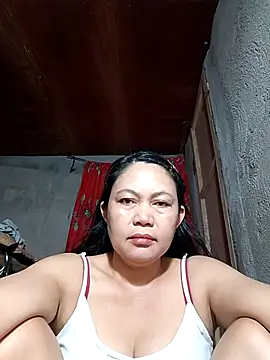 Everleigh mom online show from October 2025 07:29:02 PM