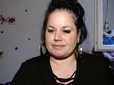 andreea2011 online show from September 2025 01:49:01 PM