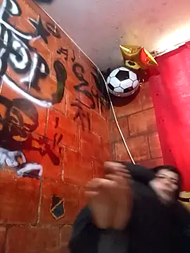 Snapshot of alexandercruz chatting on February 2026 05:52:01 PM alexandercruz online show from February 2026 05:52:01 PM