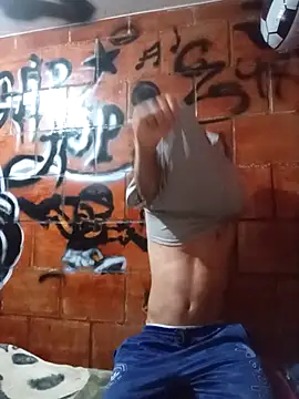 Snapshot of alexandercruz chatting on February 2026 04:34:02 AM alexandercruz online show from February 2026 04:34:02 AM