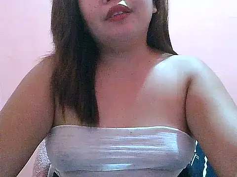 Snapshot of fresh_rosie chatting on May 2026 11:03:01 PM fresh rosie online show from May 2026 11:03:01 PM