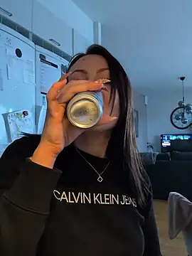 SwedishBaabe online show from October 2025 10:57:02 AM