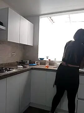 Fernandar2025 online show from December 2025 06:47:02 PM