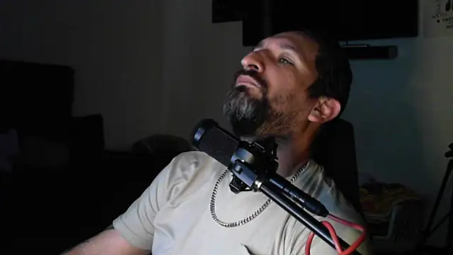 DevilPup75  online show from September 2025 11:15:02 PM