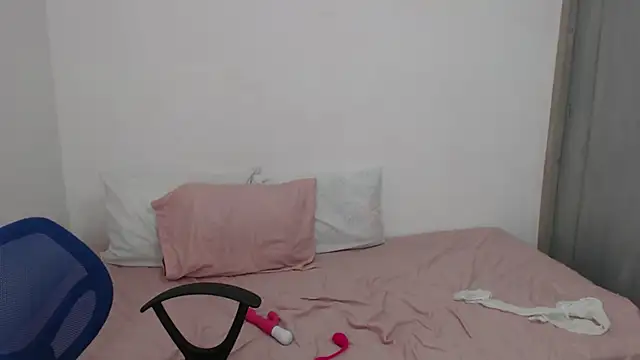 Tiiana online show from September 2025 04:41:01 PM