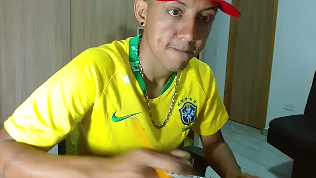 skinny23cm online show from November 2025 11:53:02 AM