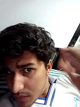 HarryChoudhary21 online show from December 2025 08:16:02 PM