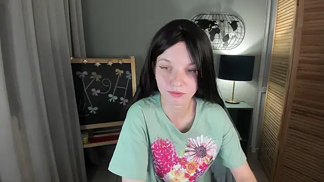 Madelaineses online show from November 2025 09:21:01 AM