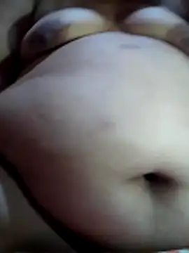 Snapshot of Huge_mama69 chatting on April 2026 04:32:01 AM Huge mama69 online show from April 2026 04:32:01 AM