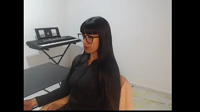 meganmiauu online show from April 2026 06:19:01 AM