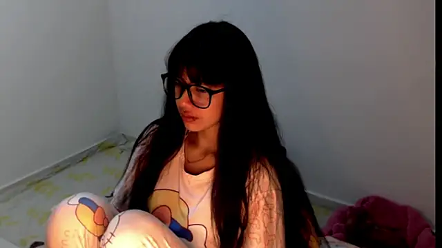 Snapshot of meganmiauu chatting on May 2026 09:48:02 AM meganmiauu online show from May 2026 09:48:02 AM