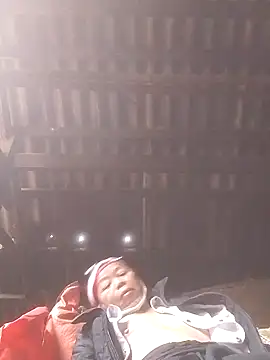 VangLe73 online show from November 2025 02:44:01 AM