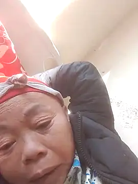 VangLe73 online show from December 2025 06:06:01 AM