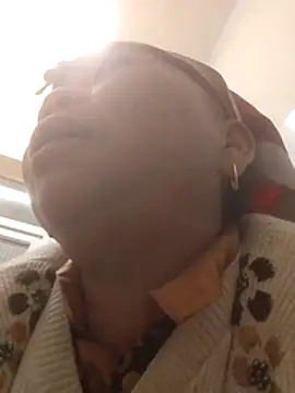 VangLe73 online show from December 2025 12:56:02 PM