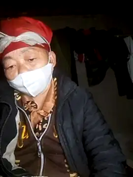 VangLe73 online show from January 2026 06:31:02 PM