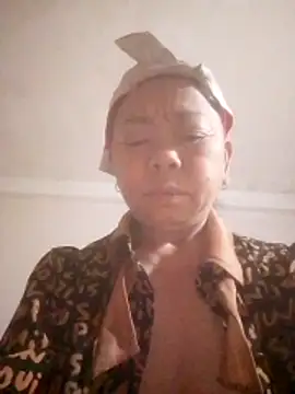 Snapshot of VangLe73 chatting on February 2026 10:11:02 PM VangLe73 online show from February 2026 10:11:02 PM