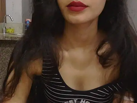 Snapshot of Tanvi_Angel chatting on May 2026 06:15:02 PM Tanvi Angel online show from May 2026 06:15:02 PM