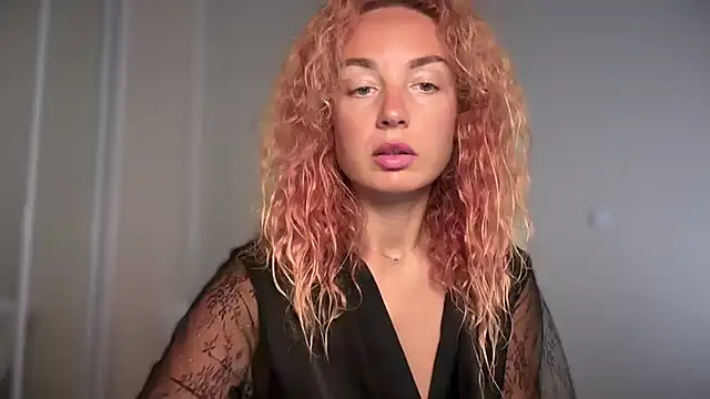 Reddgiirl online show from July 2026 08:41:02 AM