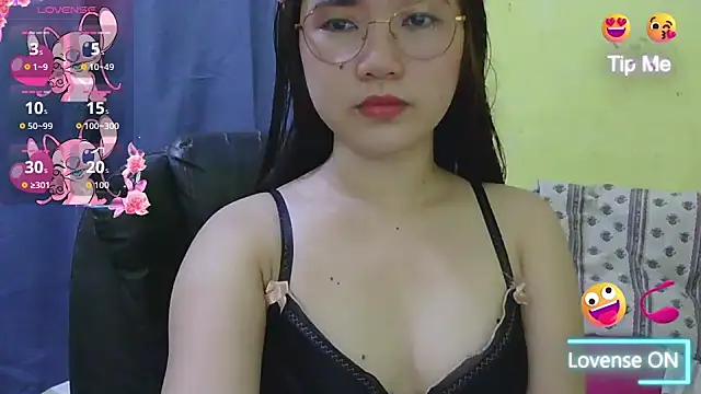 Snapshot of HornyAsian4uxx chatting on May 2026 09:27:02 AM HornyAsian4uxx online show from May 2026 09:27:02 AM