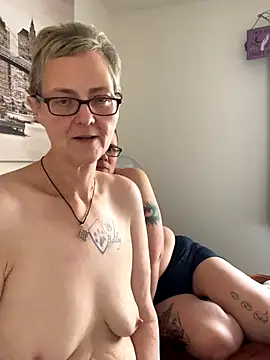 Curvy-Jinx online show from December 2025 10:02:01 AM