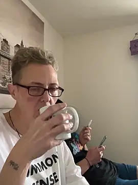 Curvy-Jinx online show from December 2025 09:18:01 AM