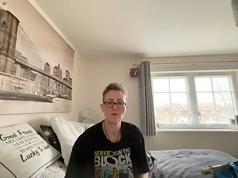 Curvy-Jinx online show from March 2026 08:31:02 AM