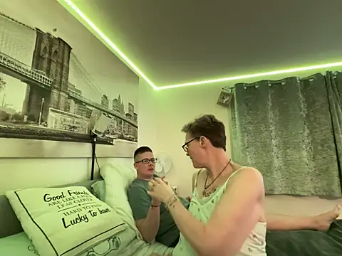 Curvy-Jinx online show from March 2026 08:15:01 PM