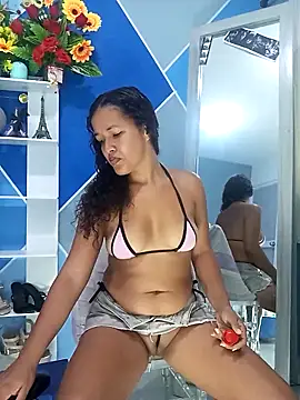 emma ucros online show from December 2025 10:16:01 PM