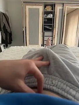 Kratex82 online show from March 2026 02:33:02 PM