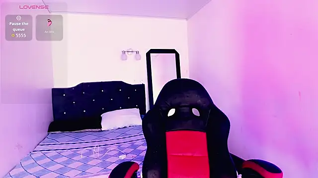 Rossedewitt  online show from November 2025 07:34:02 PM