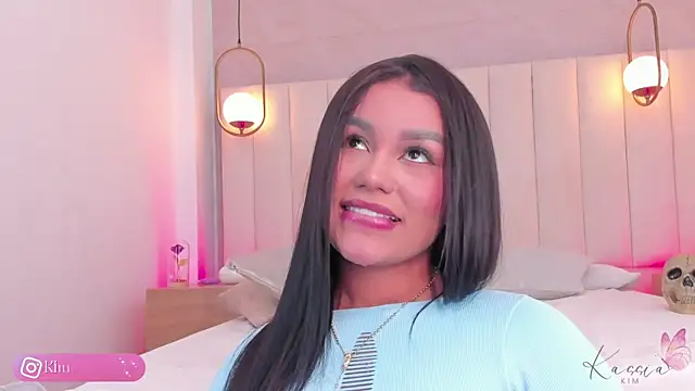 kassia kim online show from October 2025 04:27:01 AM