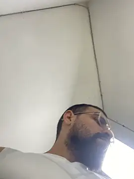 vincentjaxon online show from March 2026 07:10:02 PM