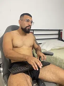 vincentjaxon online show from March 2026 06:14:02 PM