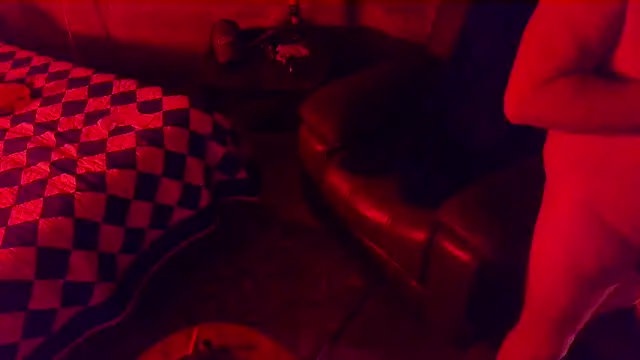 Luv2SuckBWC92 online show from December 2025 02:27:01 AM