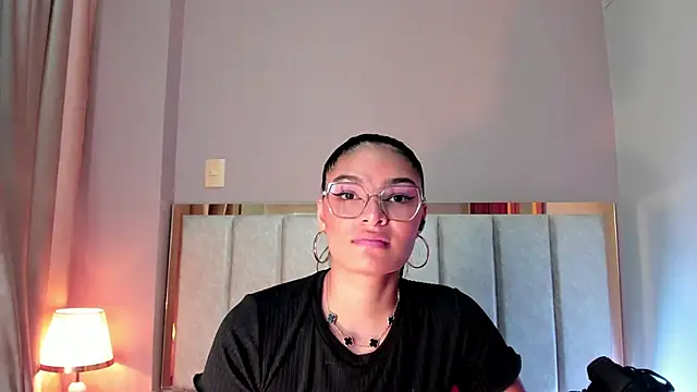 LunaAspen  online show from November 2025 05:56:02 PM