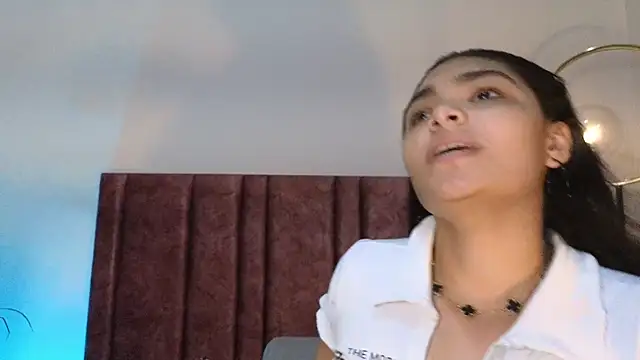 LunaAspen  online show from April 2026 06:01:01 PM