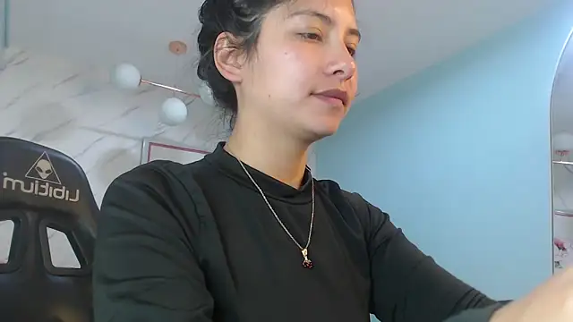 Snapshot of victoria_hernandez_t_ chatting on June 2026 01:17:02 PM victoria hernandez t online show from June 2026 01:17:02 PM