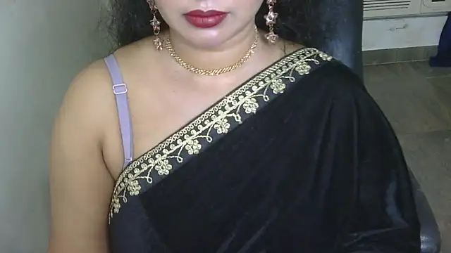 Snapshot of QUEEN_SAKHI- chatting on September 2025 07:40:02 PM QUEEN SAKHI- online show from September 2025 07:40:02 PM