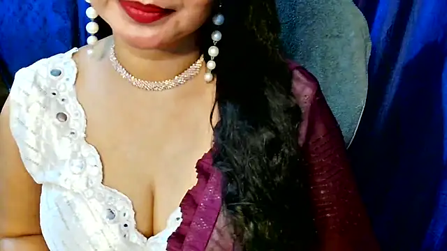 QUEEN SAKHI- online show from April 2026 12:52:02 PM