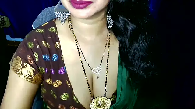 Snapshot of QUEEN_SAKHI- chatting on June 2026 08:47:02 AM QUEEN SAKHI- online show from June 2026 08:47:02 AM