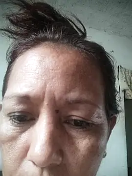 marinita13 online show from September 2025 10:02:01 PM