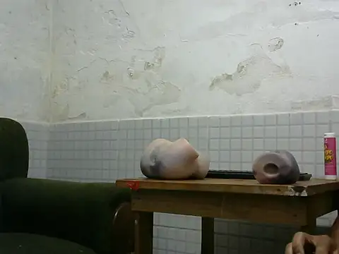 Snapshot of morenomascarado17 chatting on October 2025 02:42:01 AM morenomascarado17 online show from October 2025 02:42:01 AM