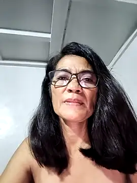 Snapshot of ImYourWoman_55 chatting on July 2026 08:11:01 PM ImYourWoman 55 online show from July 2026 08:11:01 PM