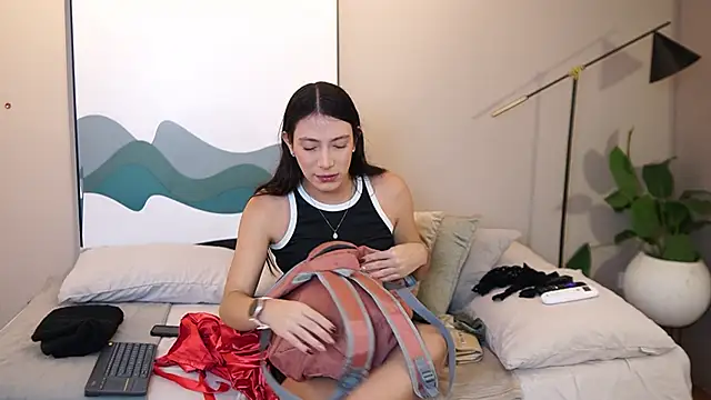 Ariaa Isabell online show from October 2025 06:04:01 PM