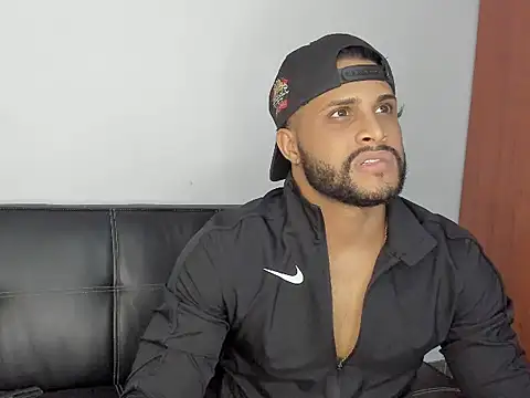 Pier Simons online show from October 2025 05:36:02 AM